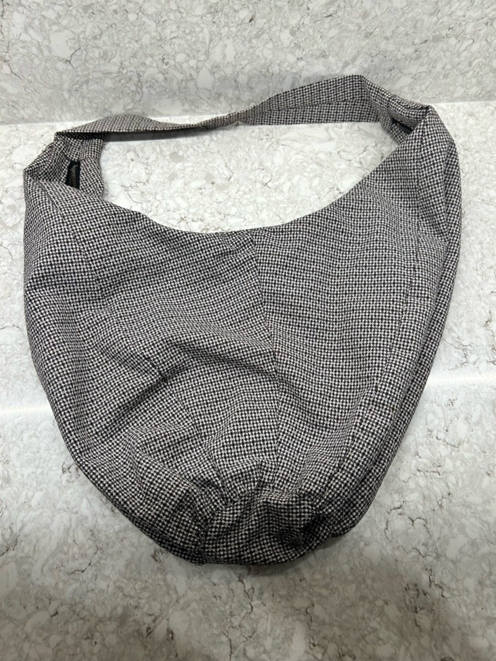 Stylish Black & White Houndstooth Shoulder Bag